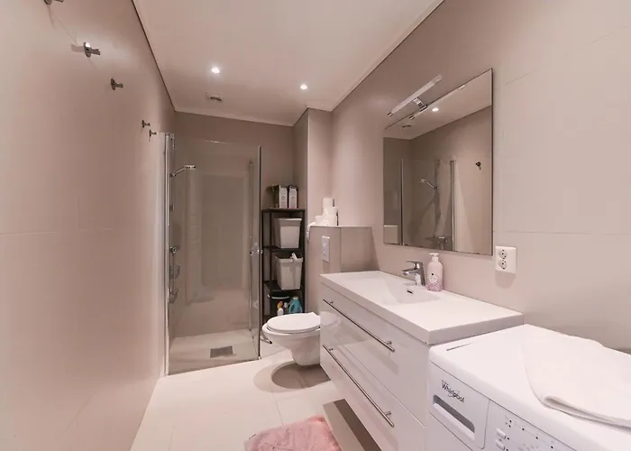 Flott Leilighet Midt I Tonsberg Sentrum 3-1 Тёнсберг